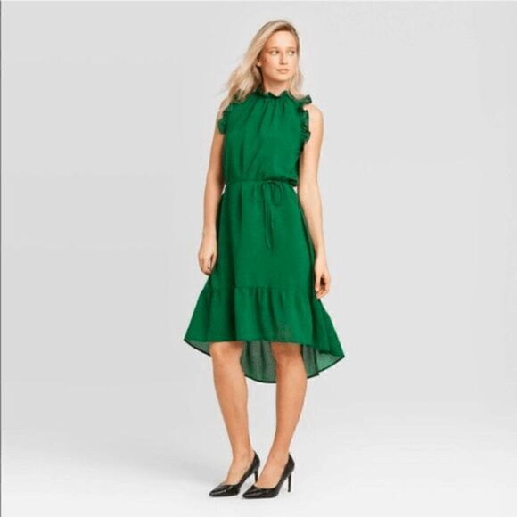 Who What Wear Kelly Green Polka Dot Ruffle High-Low Midi Dress - Picture 4 of 5